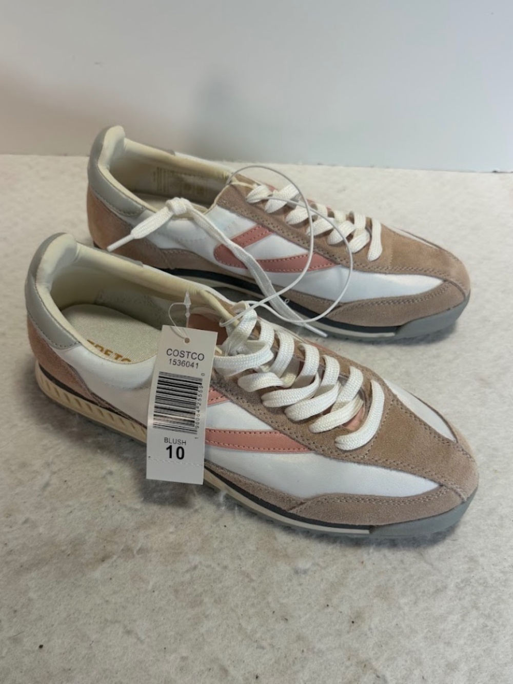 Tretorn Rawlins Women's Size 10 Blush Pink White Suede Sneakers NWT Casual Shoes
